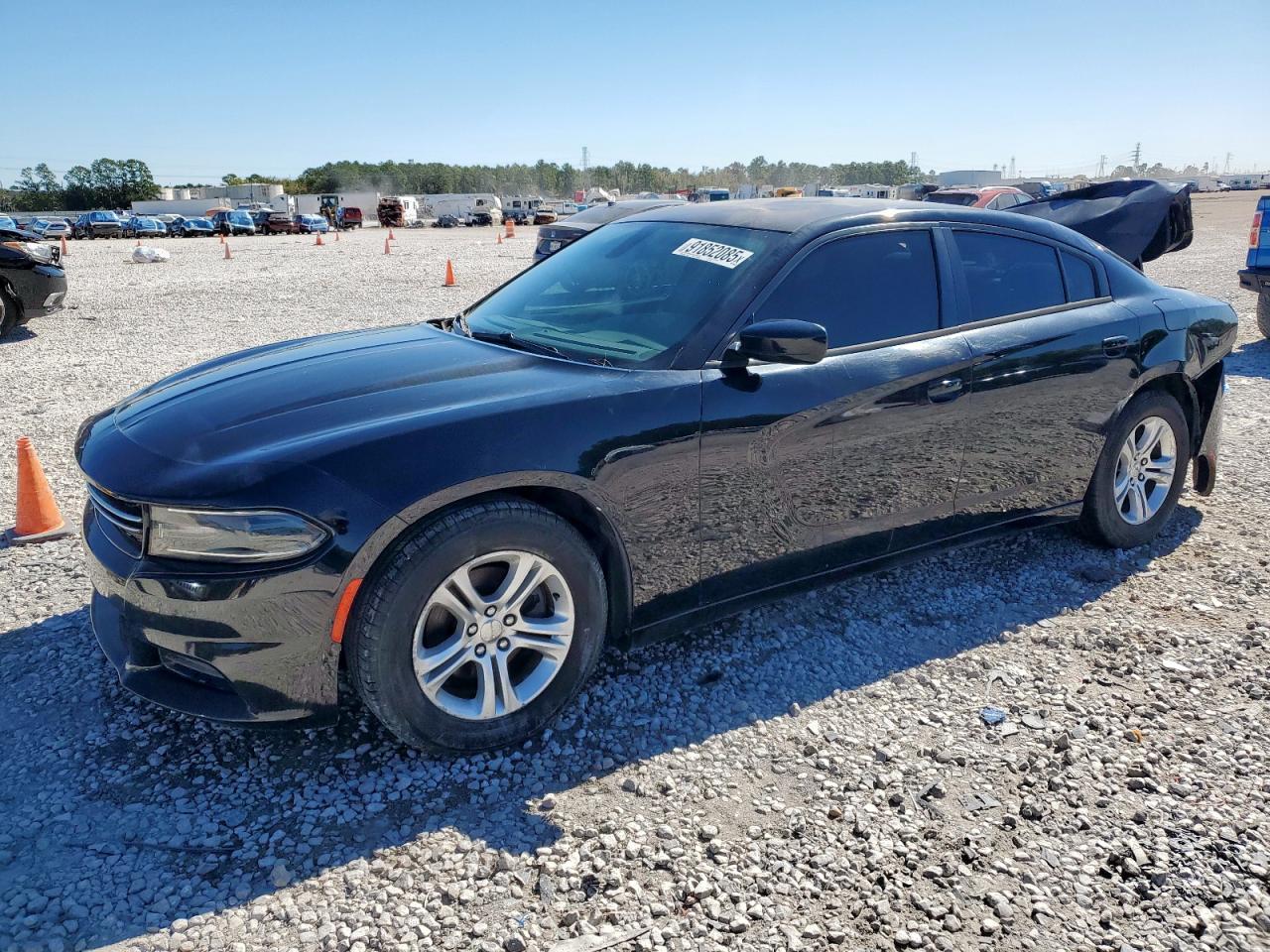2015 Dodge Charger SE, VIN 2C3CDXBG1FH738399 — Rear end