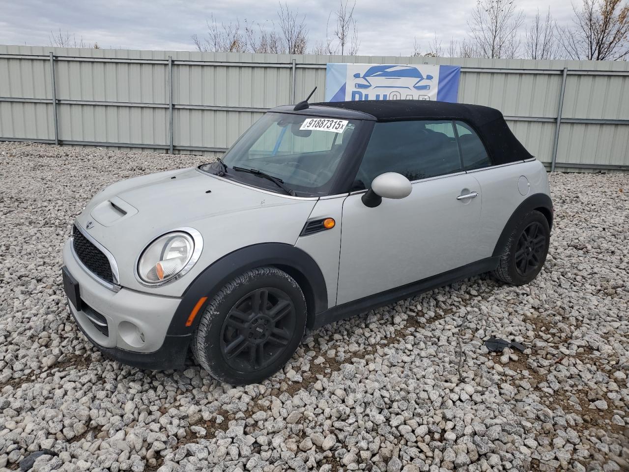 2014 MINI Convertible, VIN WMWZN3C55ET861050 — Перед