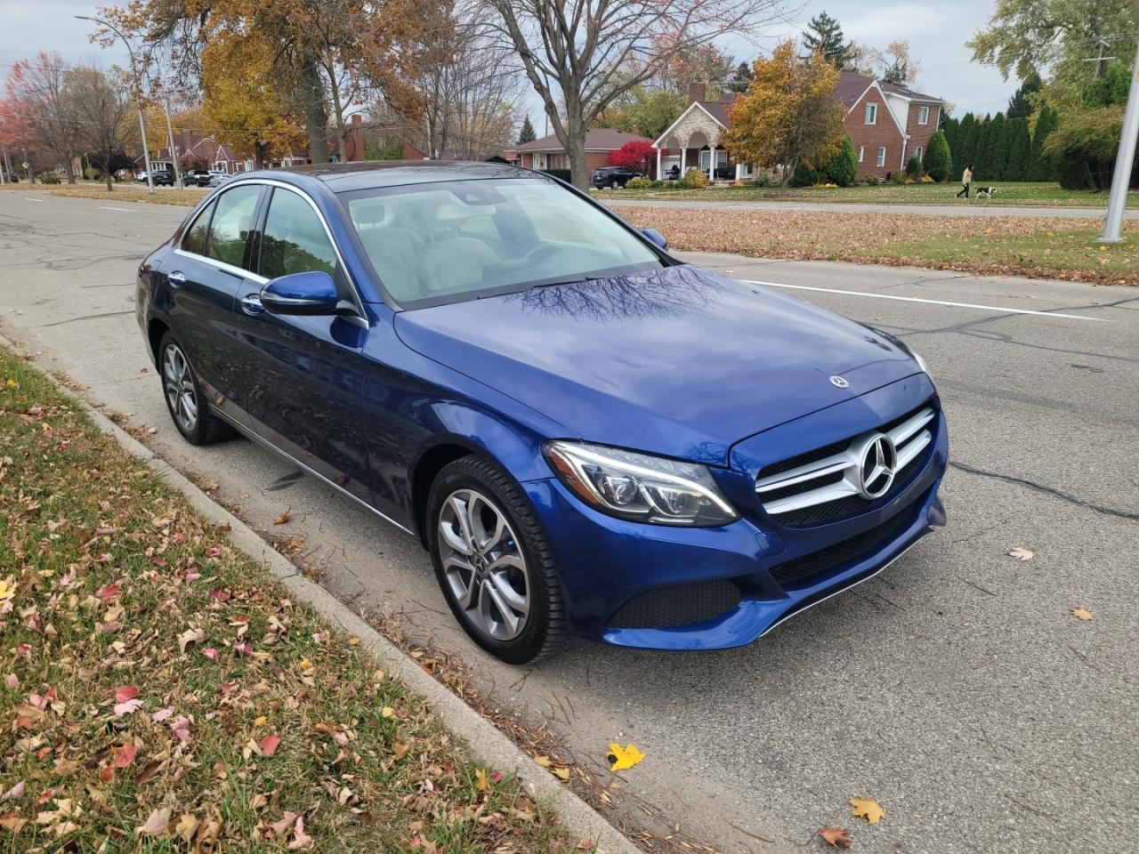 2018 Mercedes-Benz C 300, VIN 55SWF4KB2JU260741 — Фото с аукциона