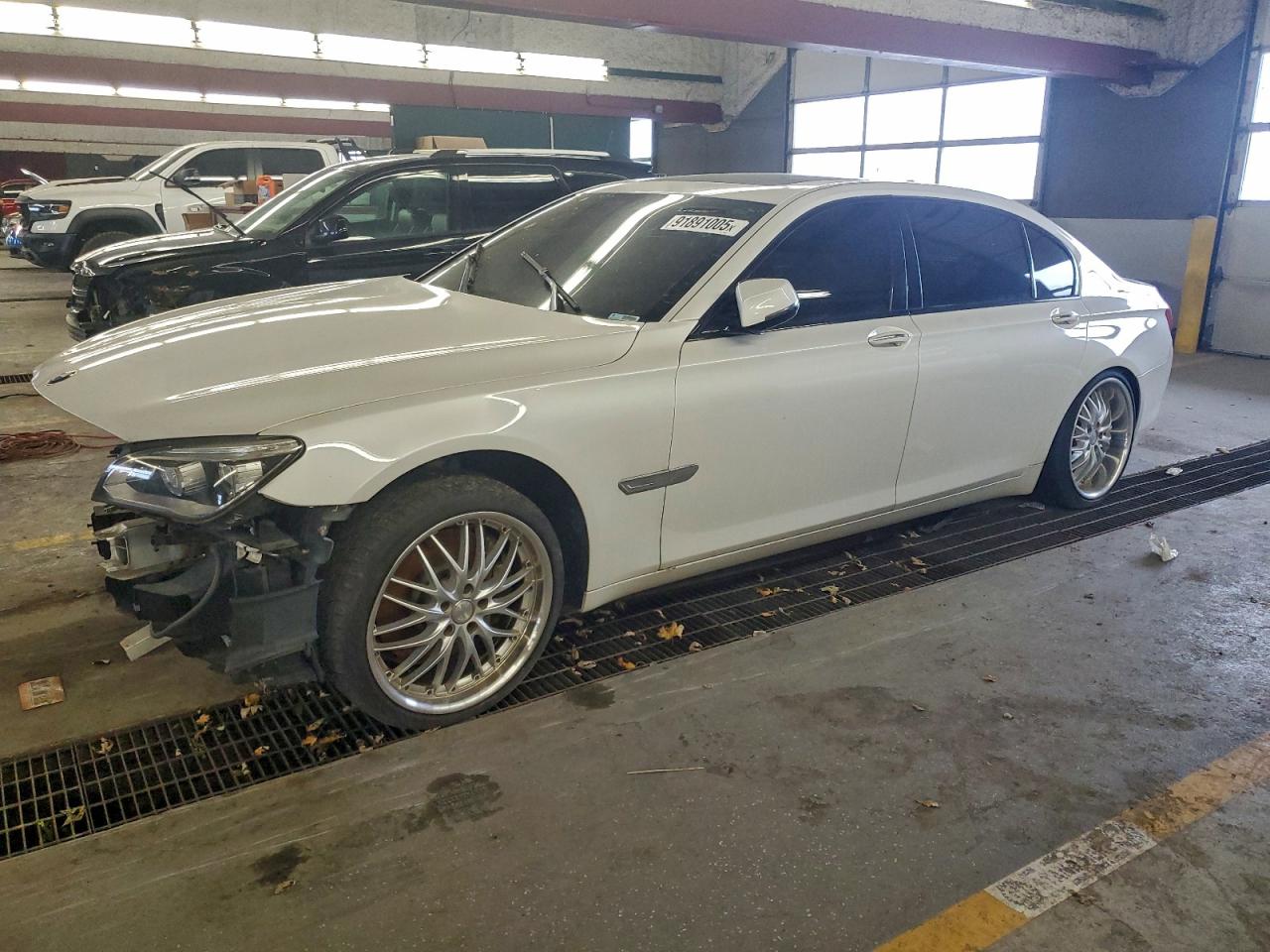 2013 BMW 7 Series 750Li xDrive, VIN WBAYF8C54DD140149 — Front end