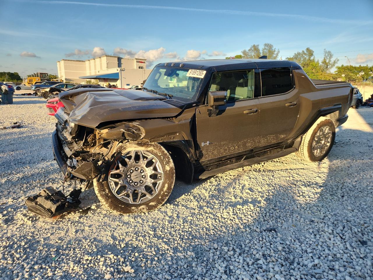 2024 GMC HUMMER EV Pickup, VIN 1GT10DDB6RU108779 — Auction photo