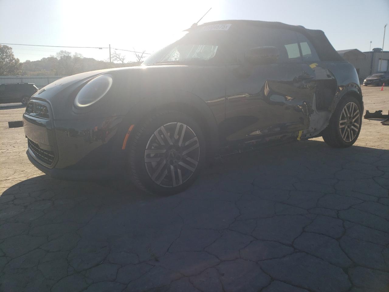 2025 MINI Convertible Cooper S, VIN WMW23GX08S2X48983 — Бок