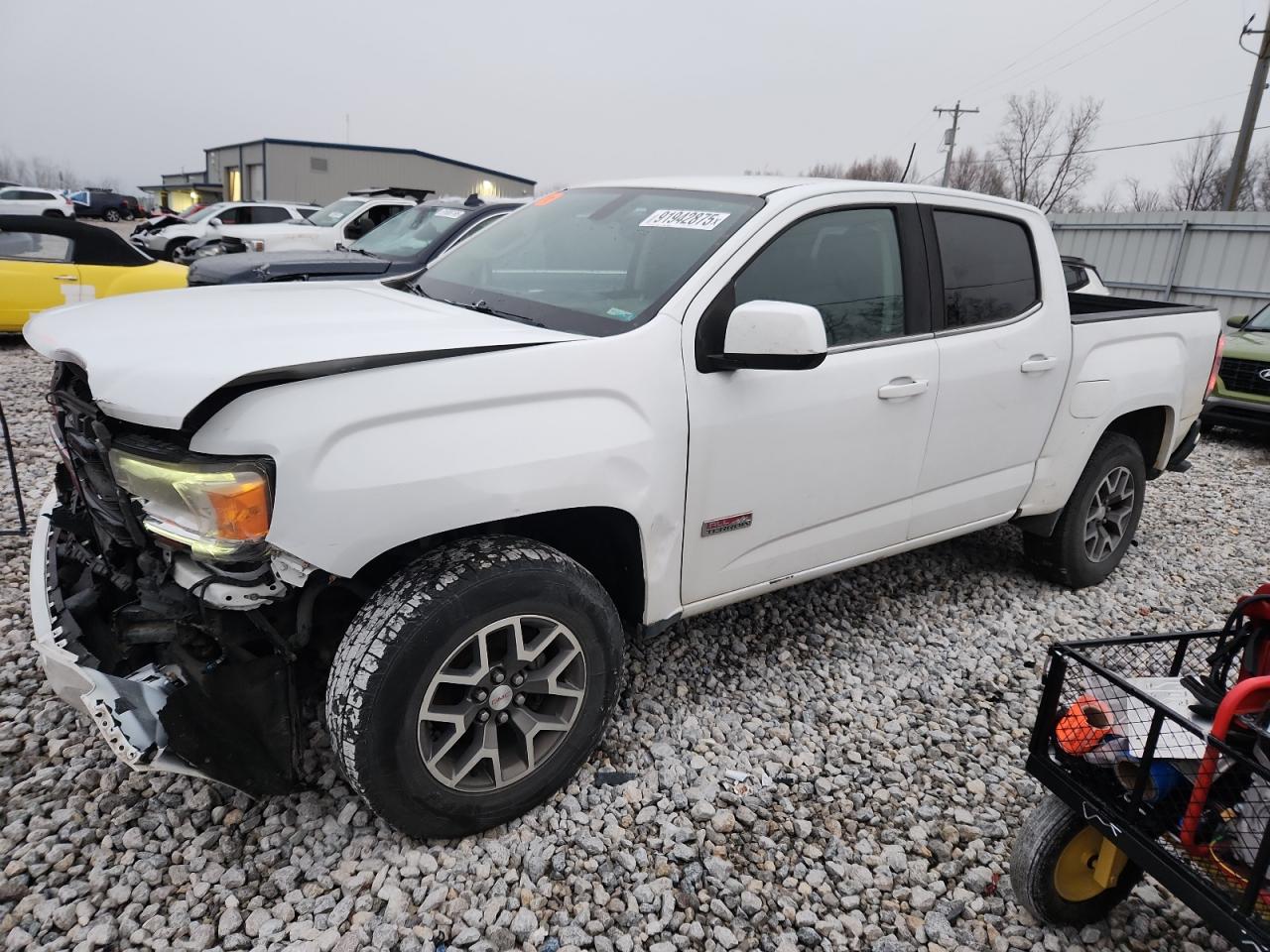 2018 GMC Canyon 4WD SLE, VIN 1GTG6CEN7J1217558 — Front end