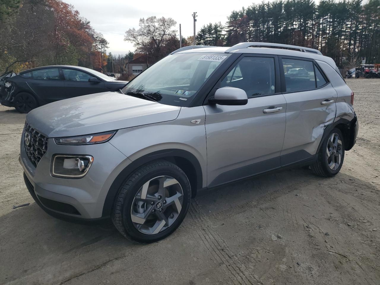 2025 Hyundai Venue SEL, VIN KMHRC8A37SU392200 — Бок