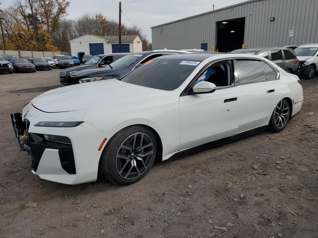 2025 BMW i7 xDrive60, VIN WBY53EJ03SCU97473 — Front end