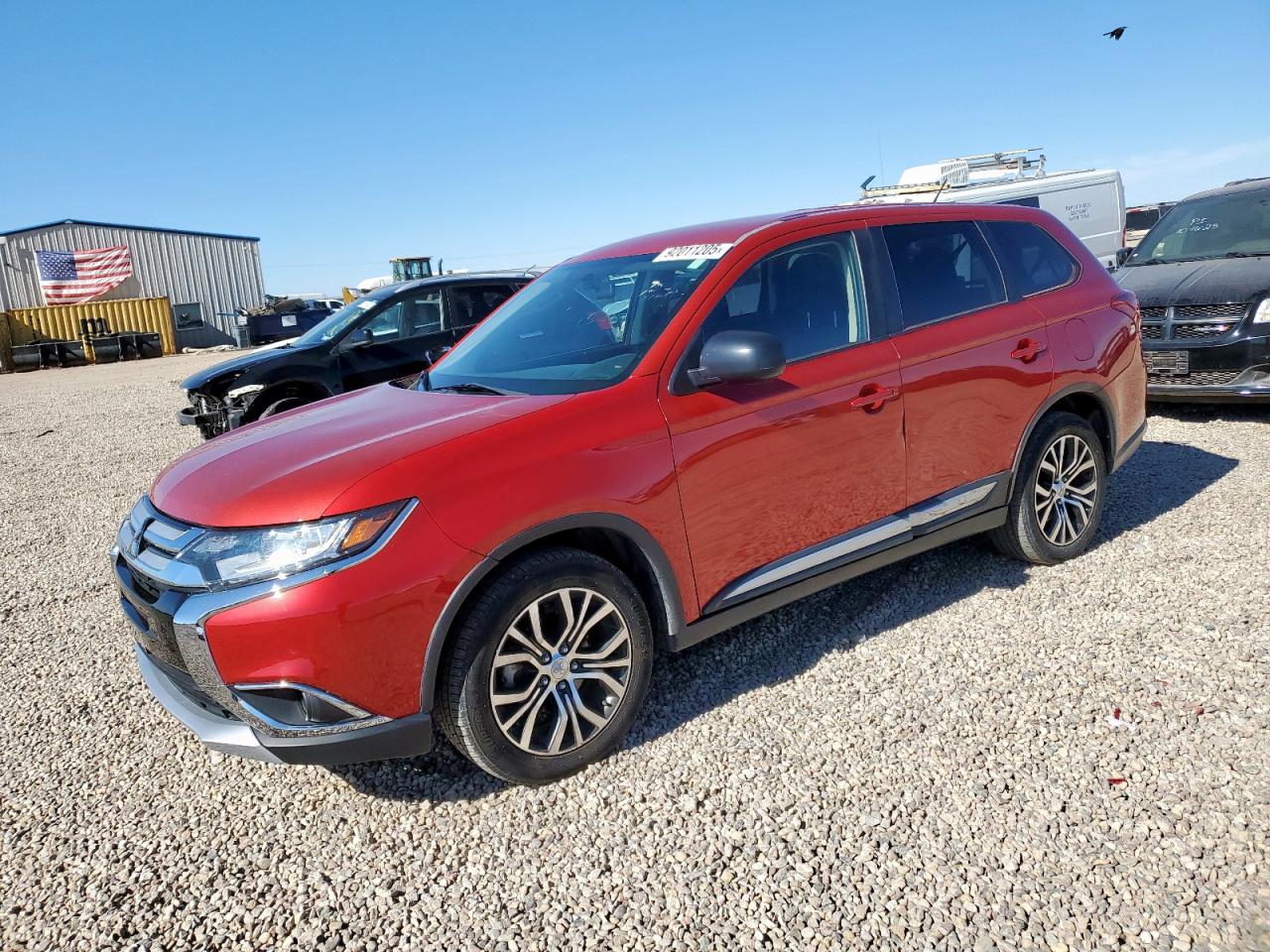 2016 Mitsubishi Outlander ES, VIN JA4AD2A36GZ039205 — Side