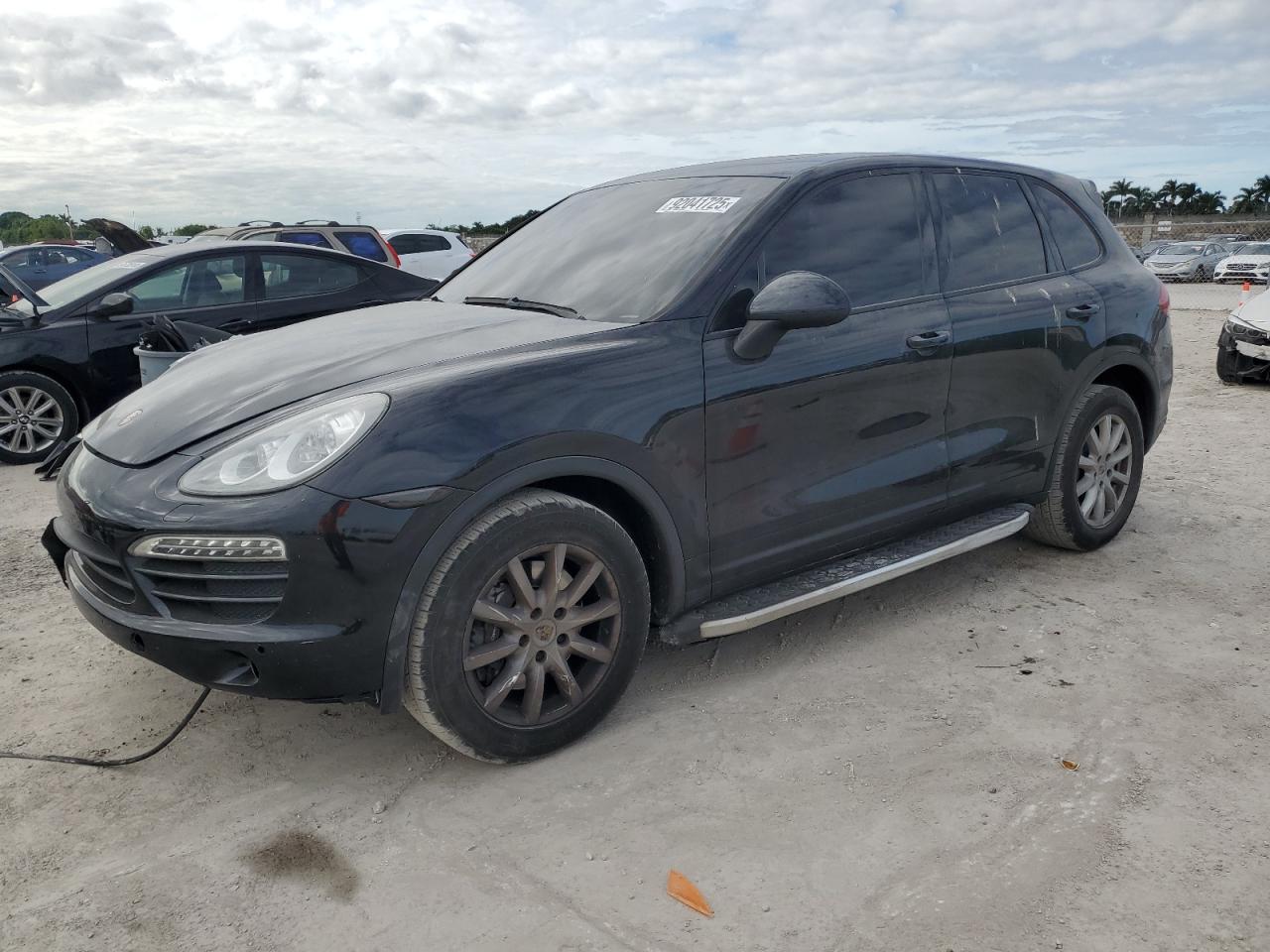 2013 Porsche Cayenne, VIN WP1AA2A20DLA12519 — Frame damage