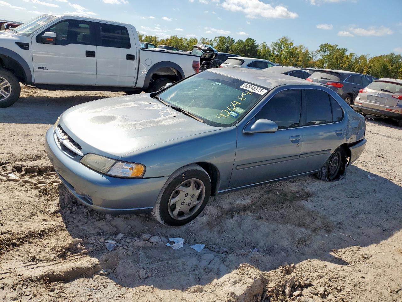 1999 Nissan Altima XE, VIN 1N4DL01D9XC248238 — Rear end