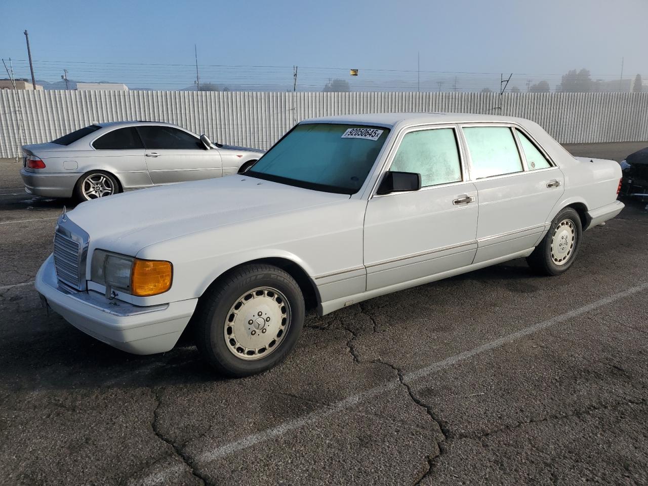 1991 Mercedes-Benz 420 SEL, VIN WDBCA35E8MA604488 — Normal wear
