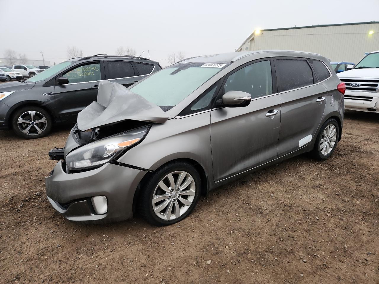 2015 Kia Rondo EX, VIN KNAHU8A34F7089924 — Front end