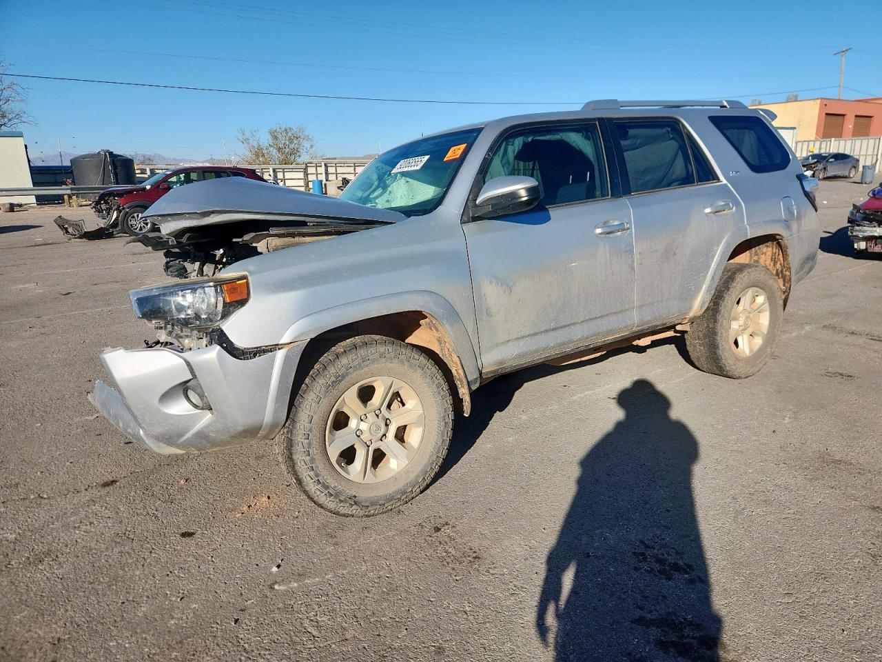 2016 Toyota 4Runner SR5, VIN JTEBU5JR7G5390062 — Front end