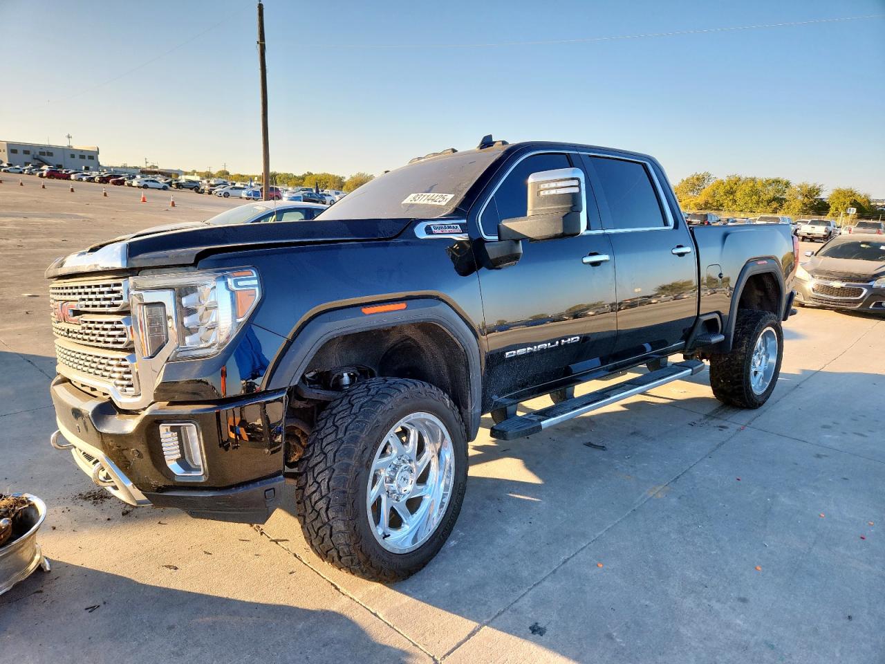 2023 GMC Sierra 2500HD Denali, VIN 1GT49REY3PF203143 — Front end