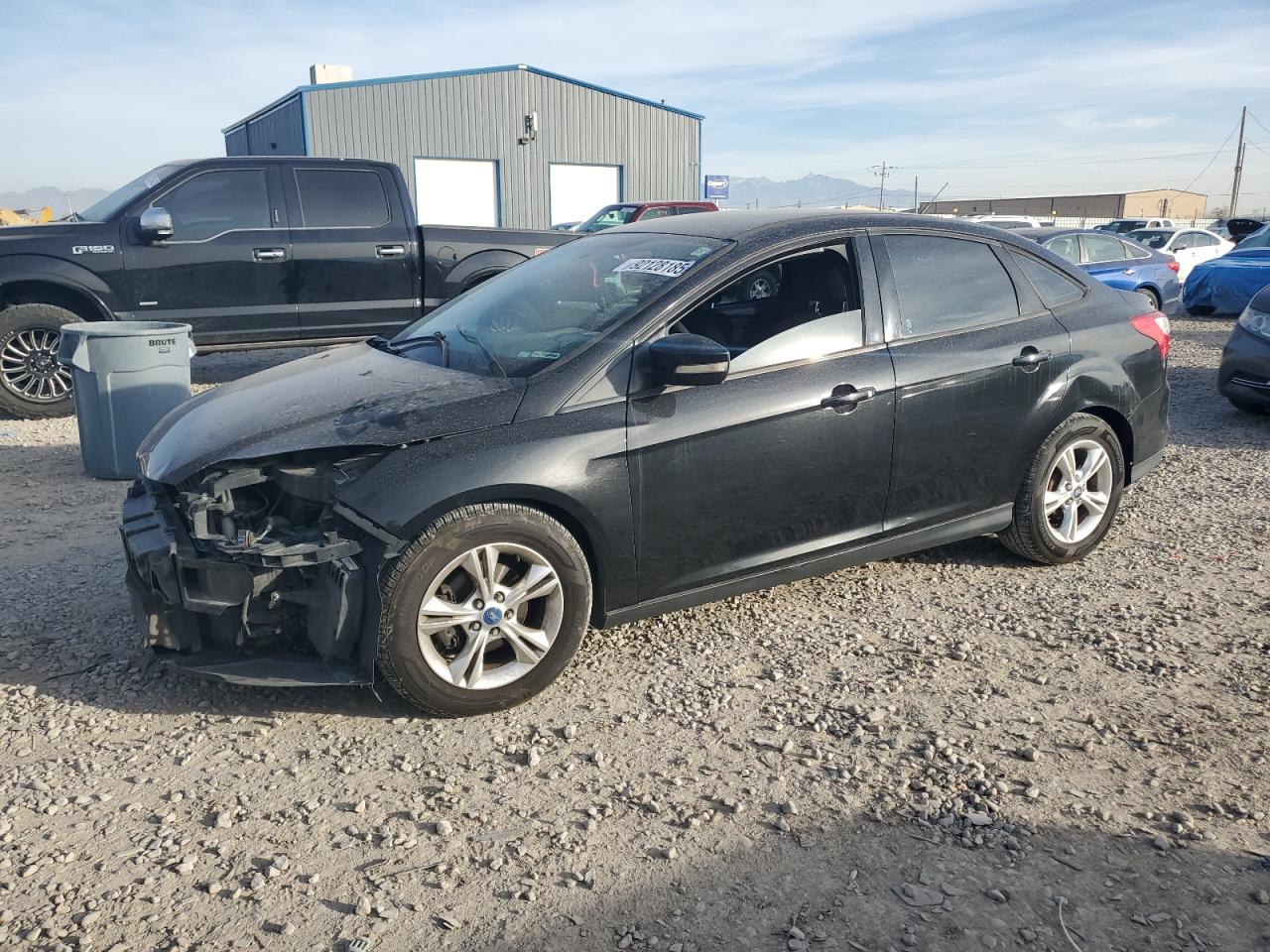 2014 Ford Focus SE, VIN 1FADP3F20EL162357 — Фото с аукциона 1 of 12