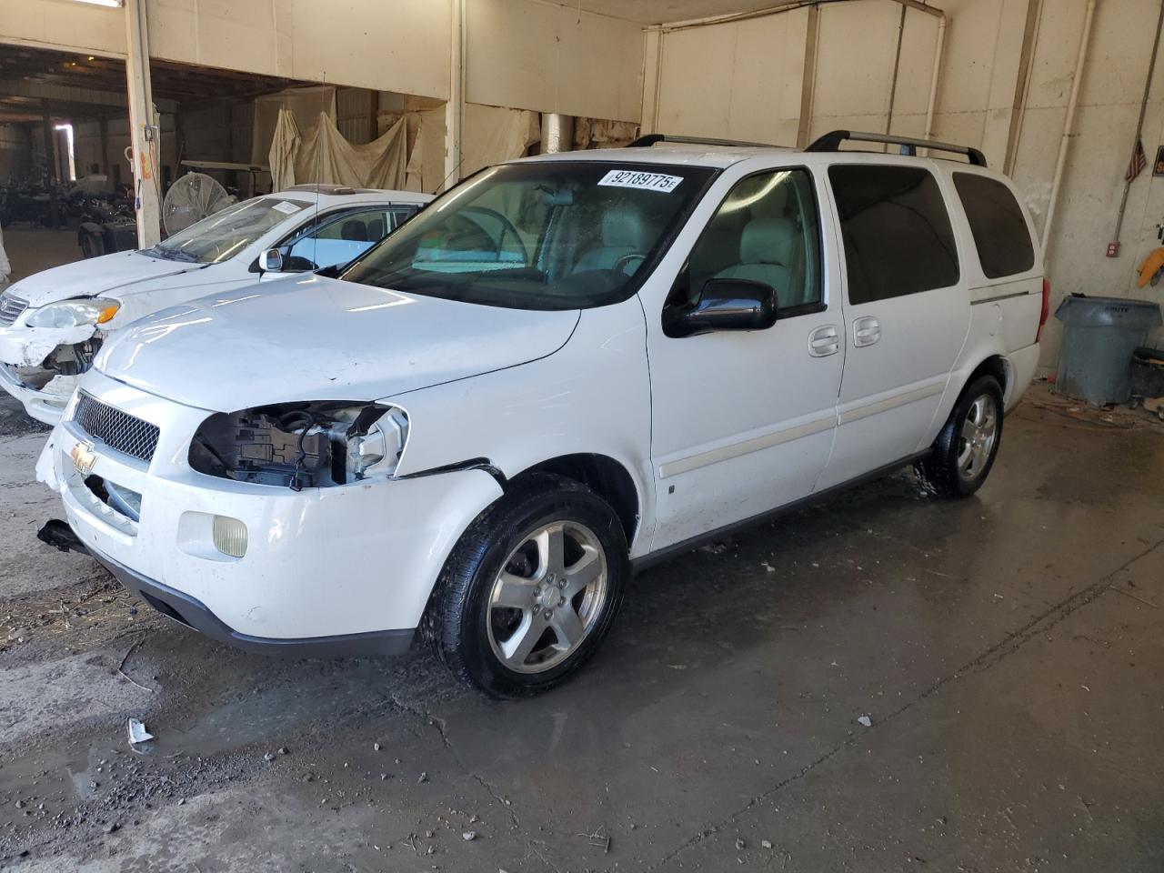 2007 Chevrolet Uplander 2LT, VIN 1GNDV33167D217538 — Front end