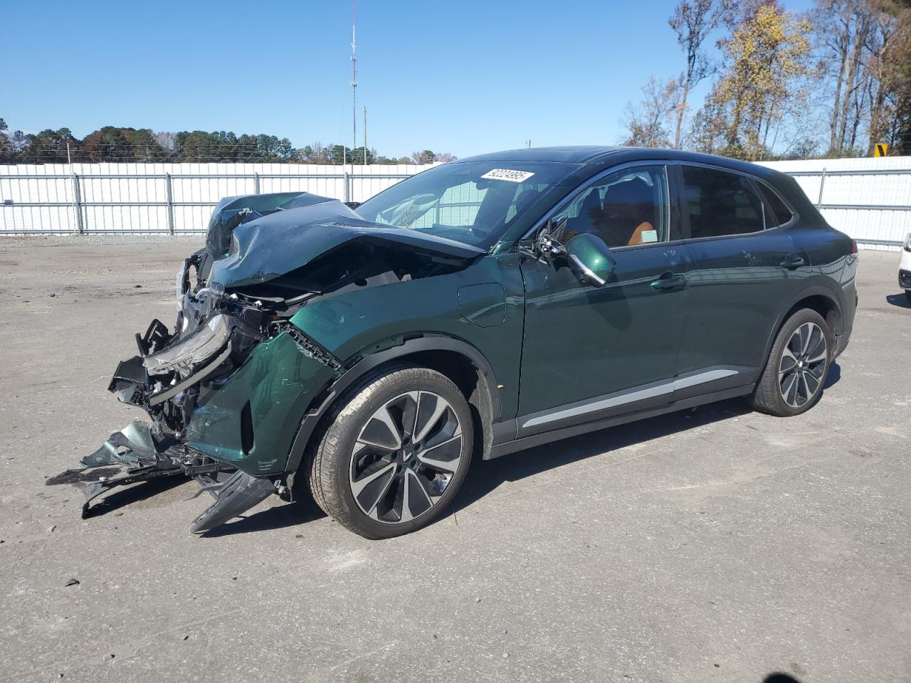2024 VinFast VF 8 Plus, VIN RLLV1AFAXRH008412 — Front end