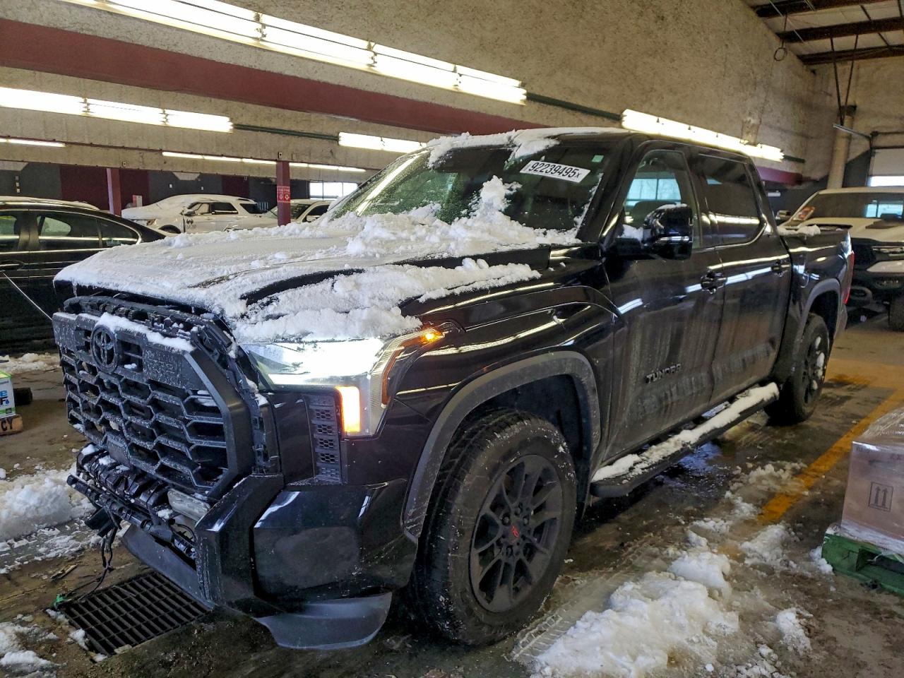 2025 Toyota Tundra Limited, VIN 5TFWA5DB5SX280699 — Фото с аукциона