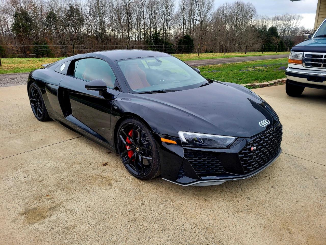 2021 Audi R8 performance quattro, VIN WUAKBAFX4M7901384 — Minor dents and scratches