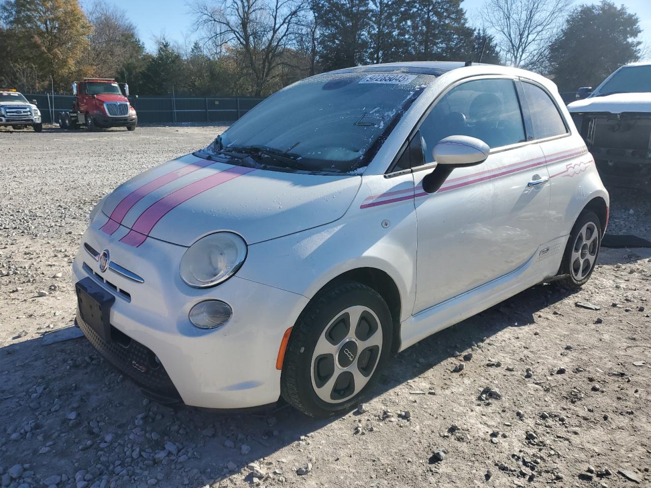 2015 FIAT 500e, VIN 3C3CFFGE8FT555438 — Mechanical