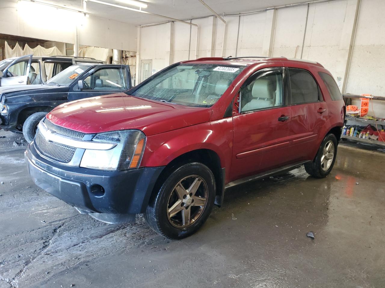 2005 Chevrolet Equinox LT, VIN 2CNDL73F356097464 — Rear end