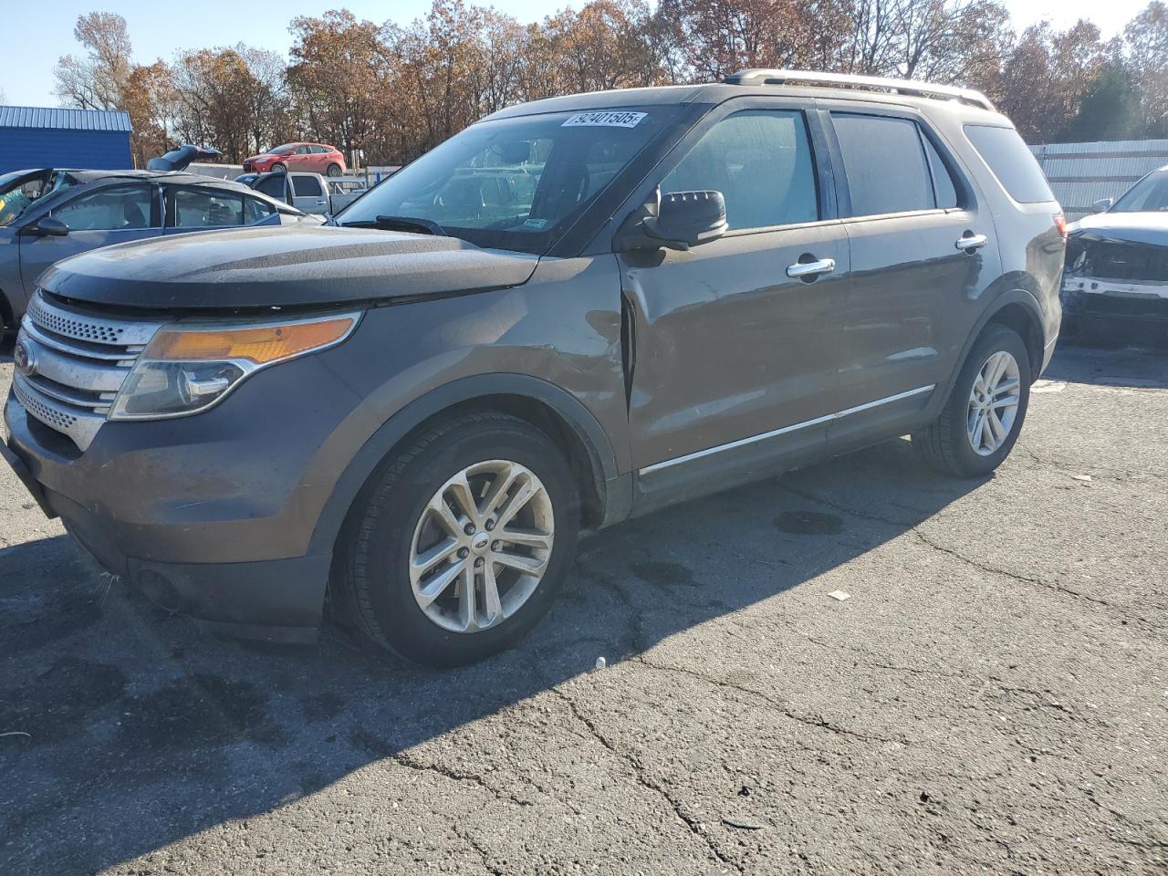 2015 Ford Explorer XLT, VIN 1FM5K7D83FGB84872 — Front end