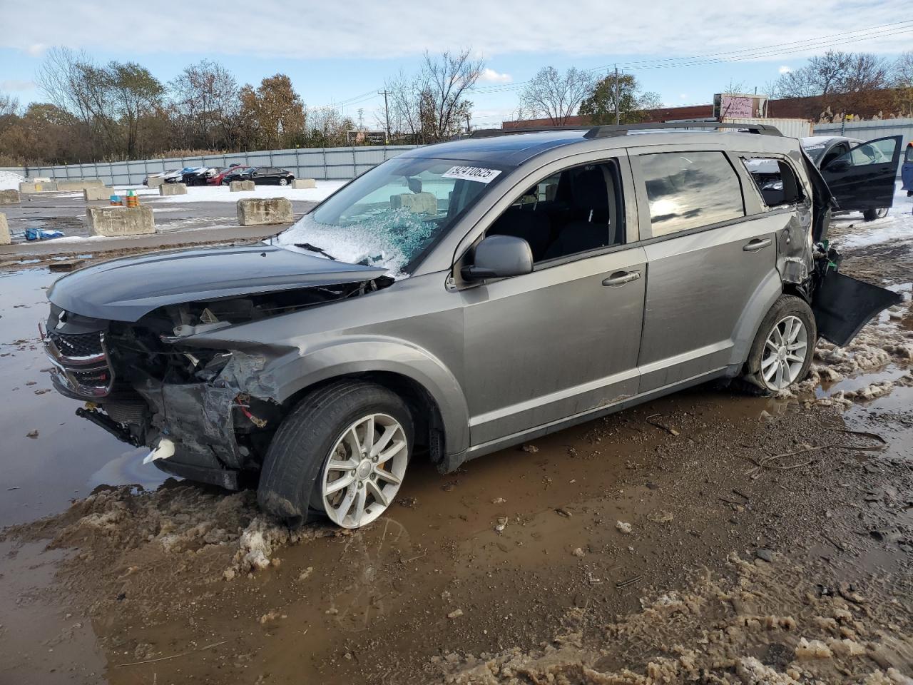 2013 Dodge Journey SXT, VIN 3C4PDDBG5DT589897 — Front end