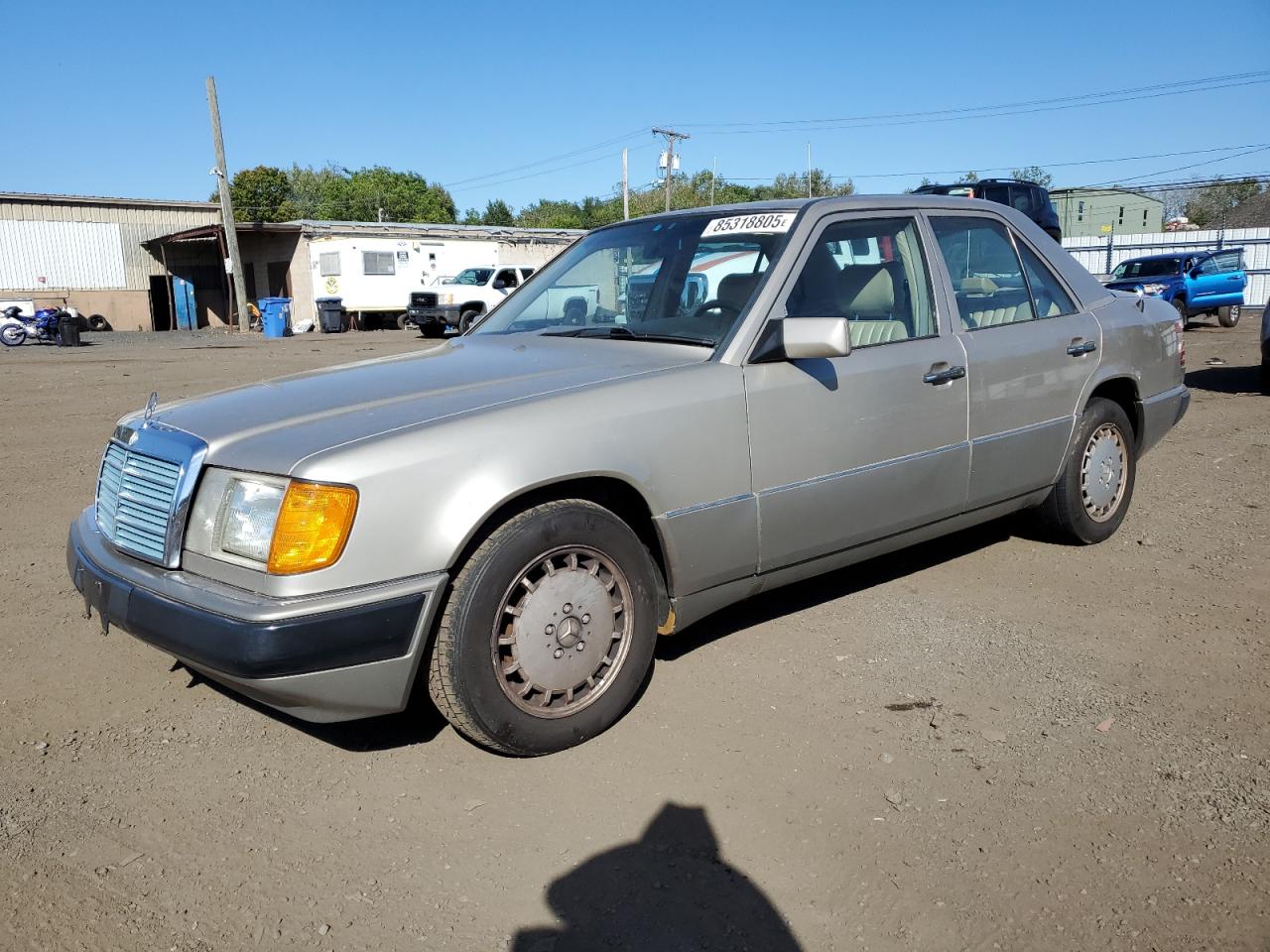 1990 Mercedes-Benz 260, VIN WDBEA26D2LB221888 — Undercarriage