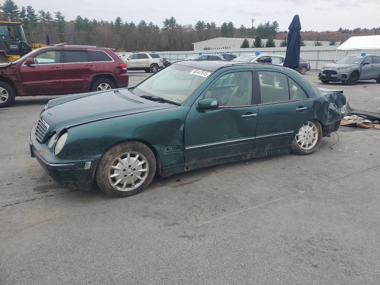 2000 Mercedes-Benz E 320, VIN WDBJF65J7YB069919 — Rollover