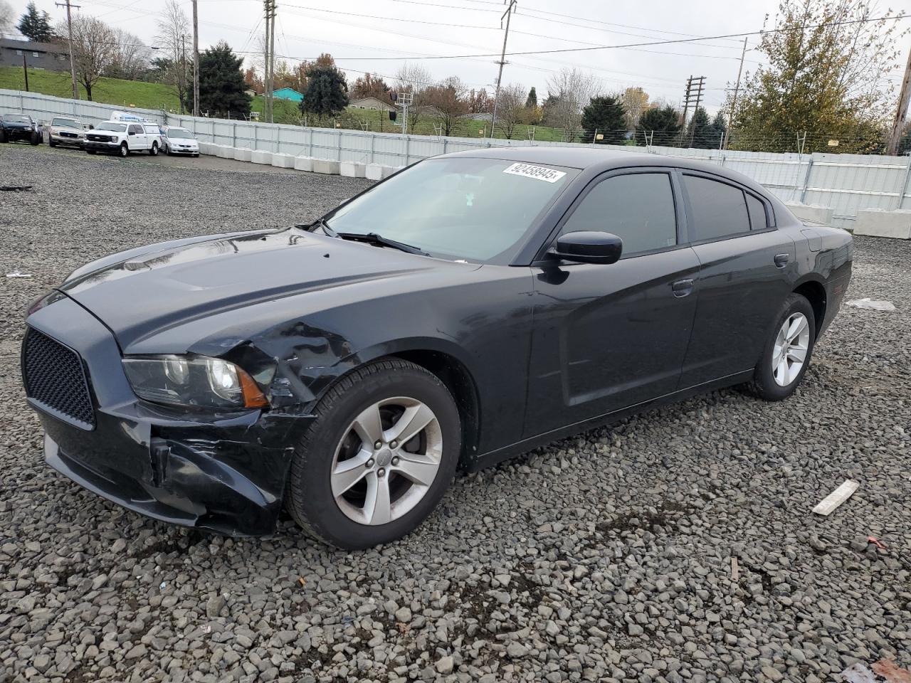 2013 Dodge Charger SE, VIN 2C3CDXBG7DH720227 — Auction photo