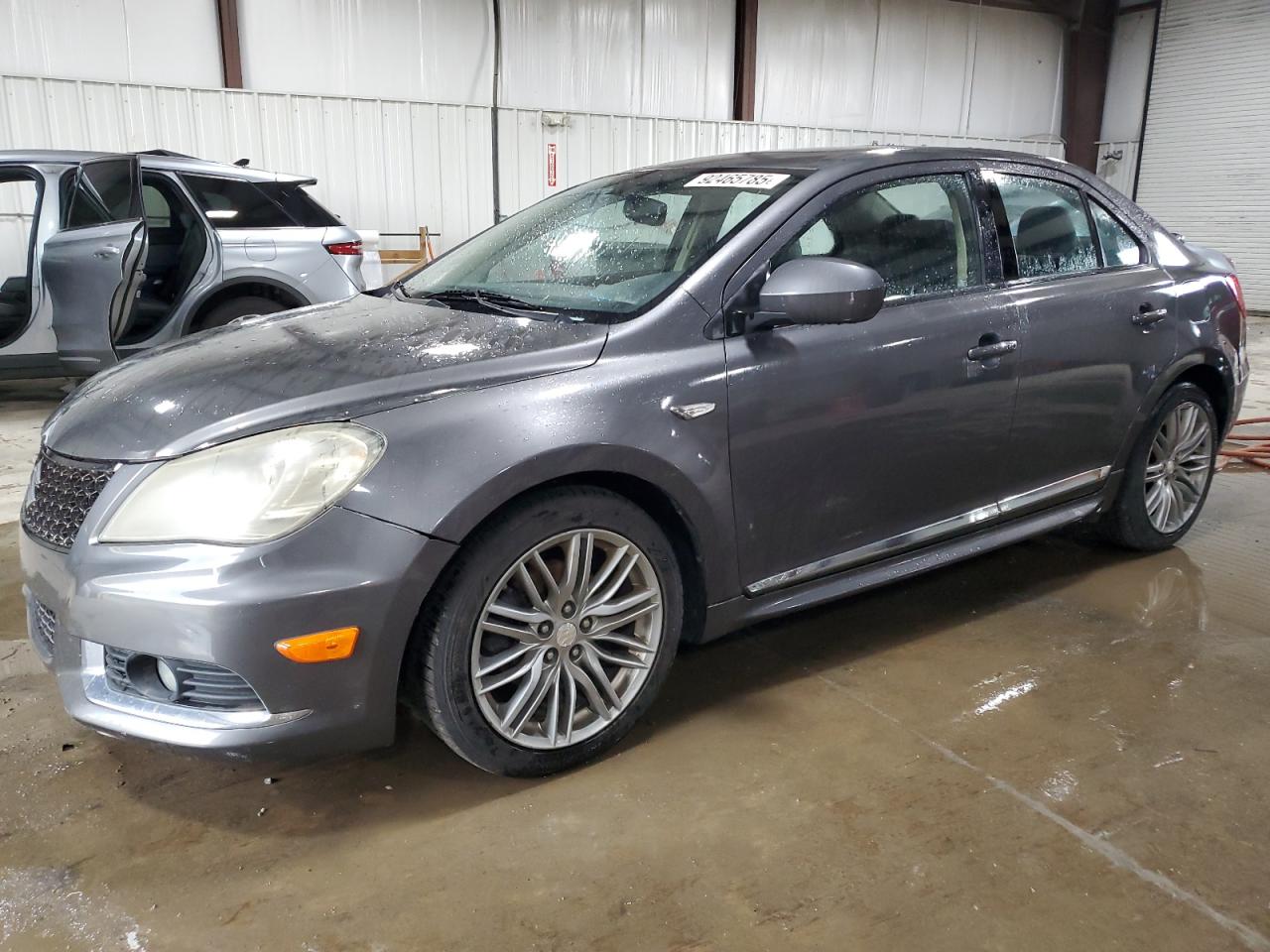 2013 Suzuki Kizashi SLS Sport, VIN JS2RF9A82D6100298 — Undercarriage