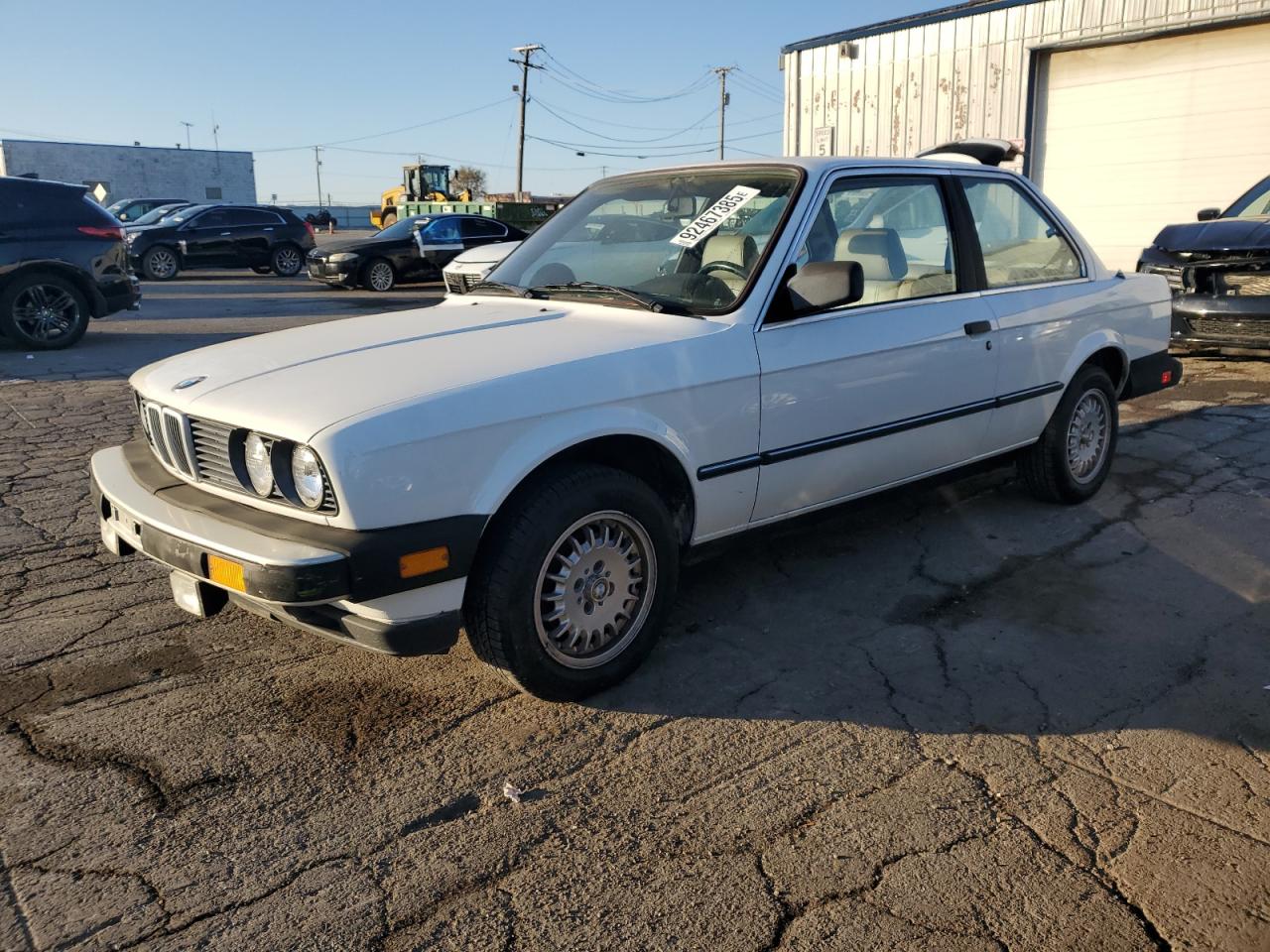 1985 BMW 3 Series, VIN WBAAB6400F1213056 — Normal wear