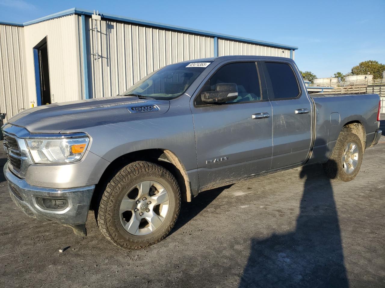 2020 Ram 1500 Big Horn, VIN 1C6SRFBT3LN130832 — Side