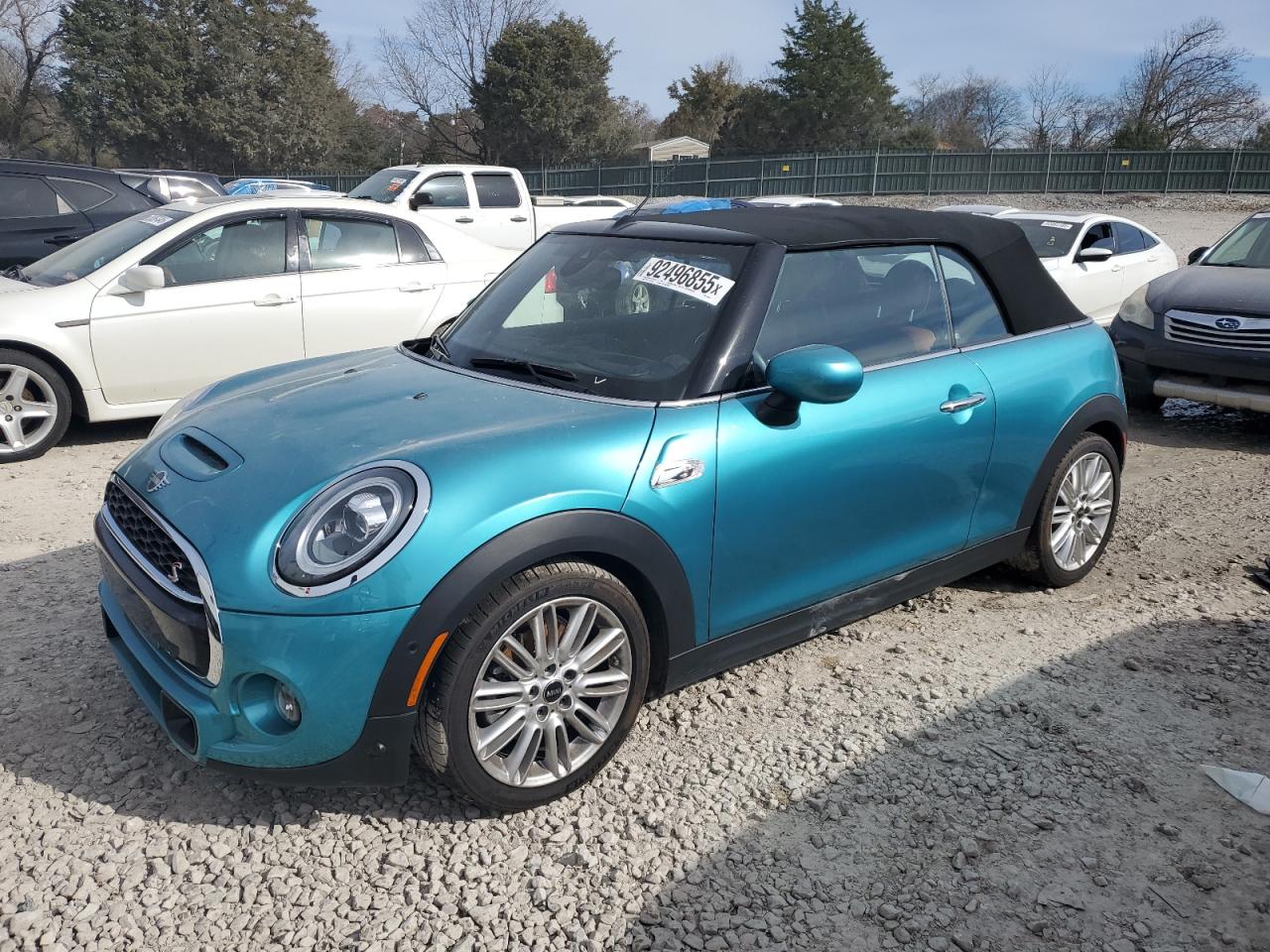2020 MINI Convertible Cooper S, VIN WMWWJ5C04L3L02357 — Днище