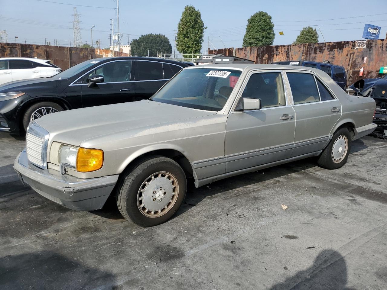 1990 Mercedes-Benz 300 SE, VIN WDBCA24D0LA538469 — Mechanical