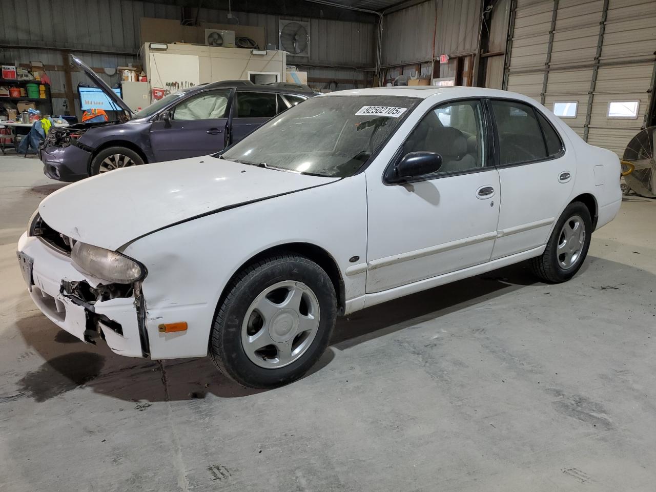 1997 Nissan Altima XE, VIN 1N4BU31D2VC153538 — Front end