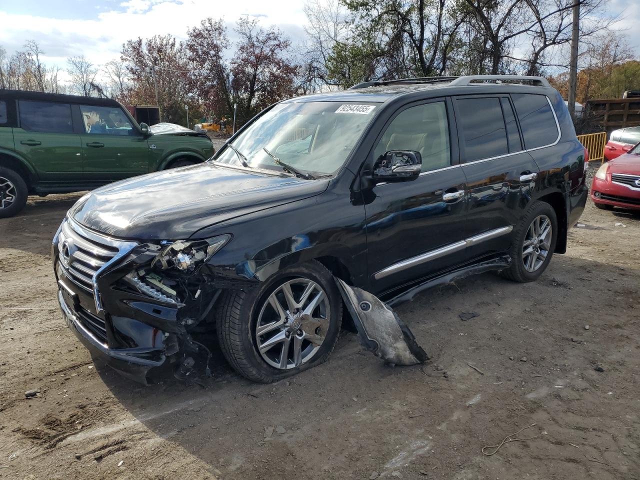 2015 Lexus LX 570, VIN JTJHY7AX1F4163593 — Undercarriage