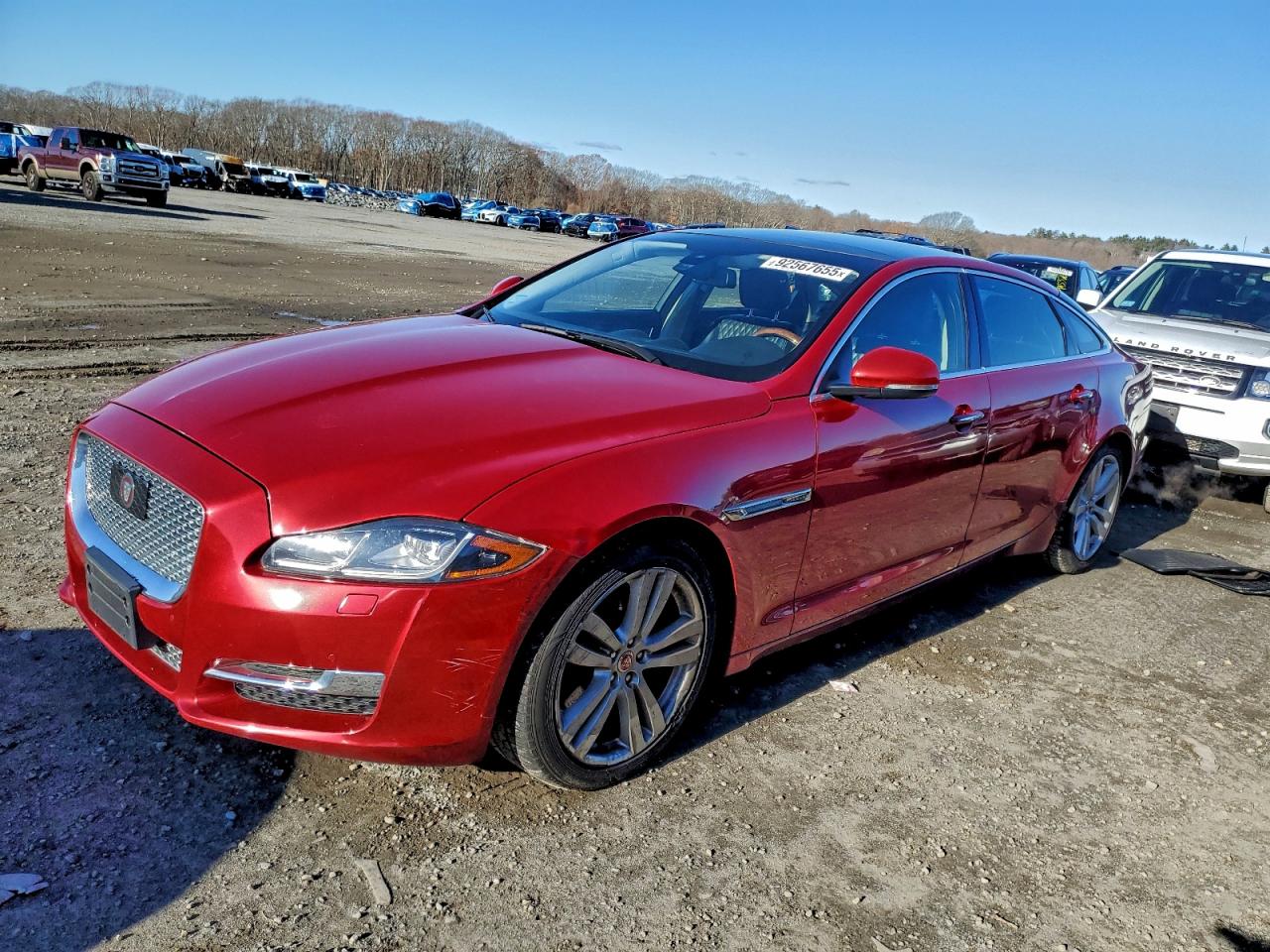 2016 Jaguar XJ Portfolio, VIN SAJWJ2GD9G8W02291 — Minor dents and scratches