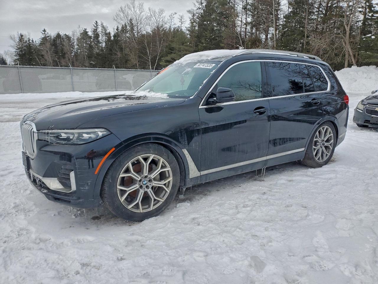 2019 BMW X7 xDrive40i, VIN 5UXCW2C56KL084016 — Front end