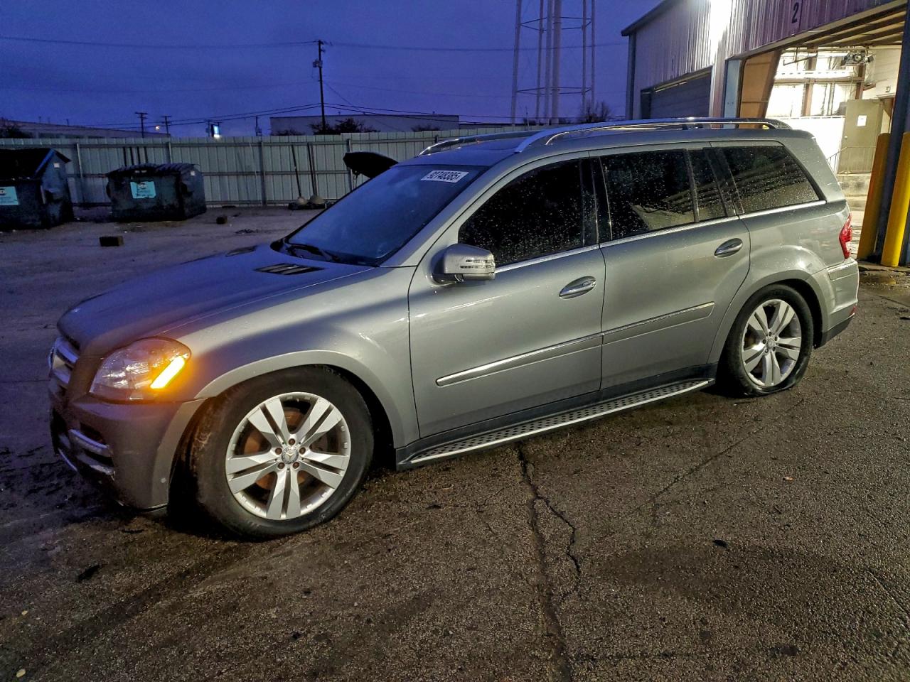 2012 Mercedes-Benz GL 450, VIN 4JGBF7BE2CA770722 — Front end