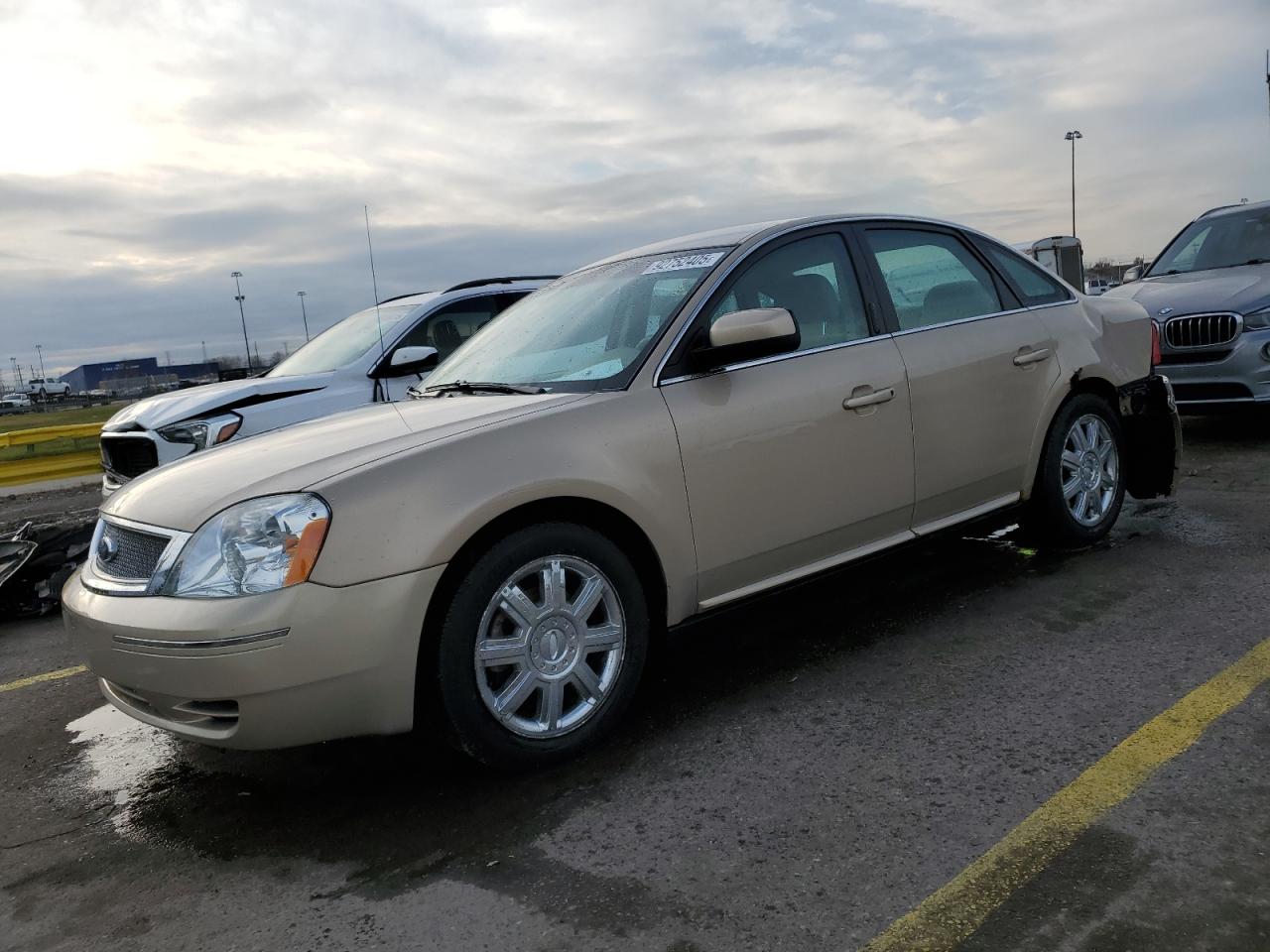 2007 Ford Five Hundred SEL, VIN 1FAHP24177G142334 — Rear end