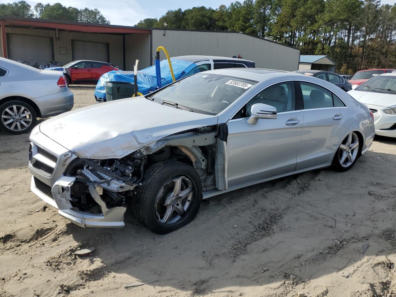 2012 Mercedes-Benz CLS 550, VIN WDDLJ9BB2CA023930 — Перед