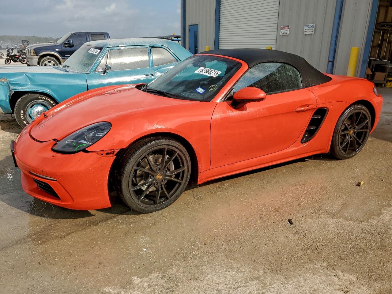 2018 Porsche 718 Boxster, VIN WP0CA2A8XJS210217 — Front end