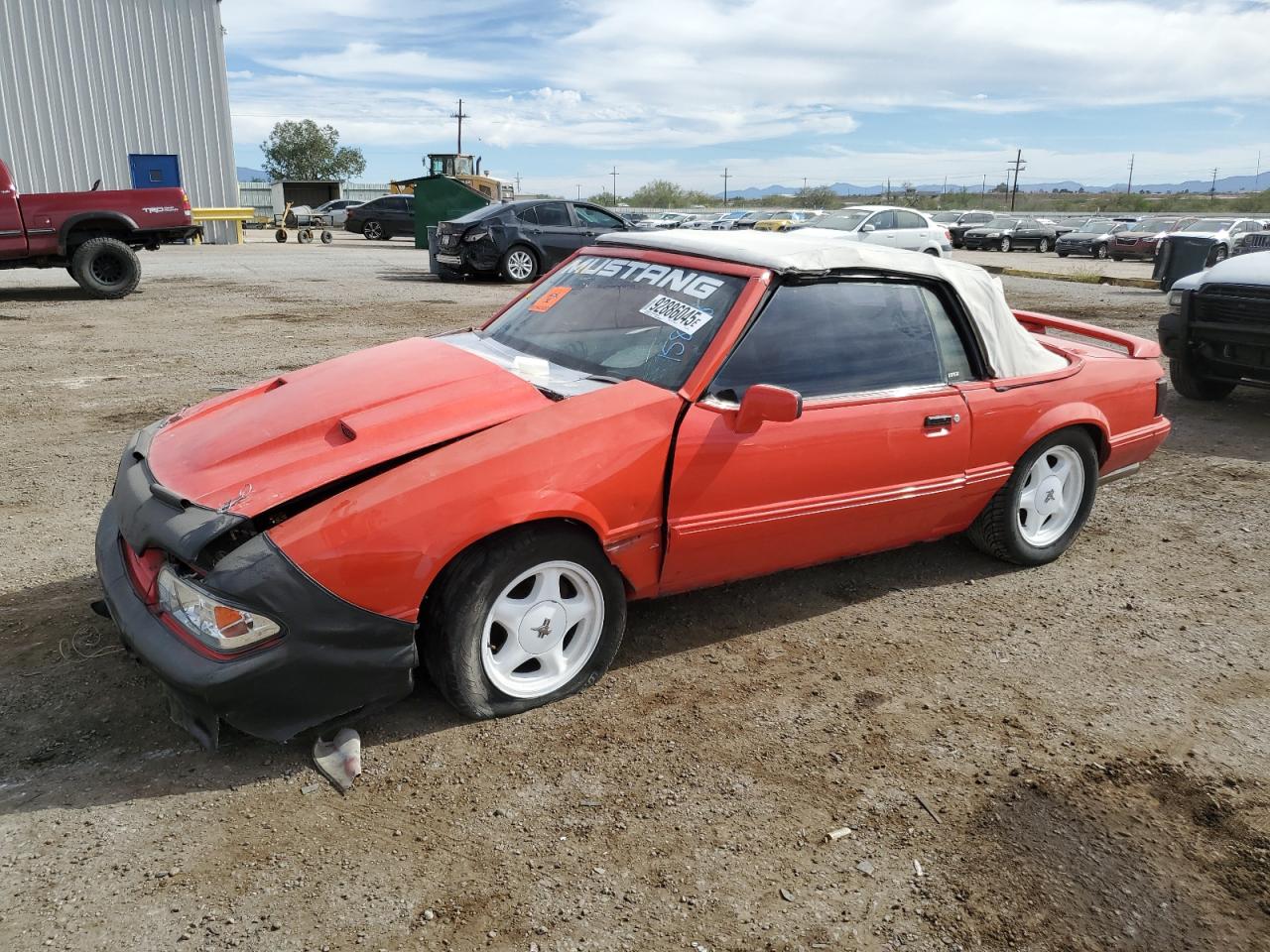 1992 Ford Mustang LX Sport, VIN 1FACP44EXNF158118 — Front end