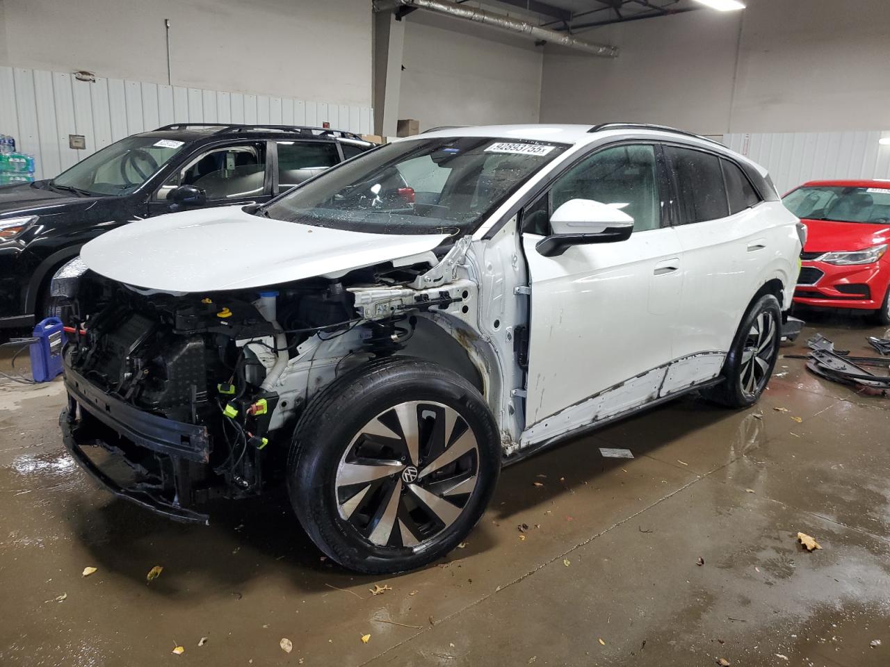 2023 Volkswagen ID.4 Pro, VIN 1V2DNPE87PC042019 — Front end