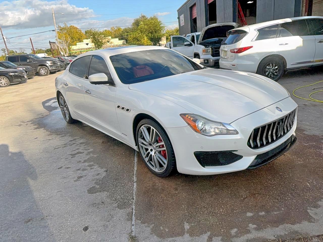 2017 Maserati Quattroporte S GranSport, VIN ZAM56RPS0H1236696 — Фото с аукциона