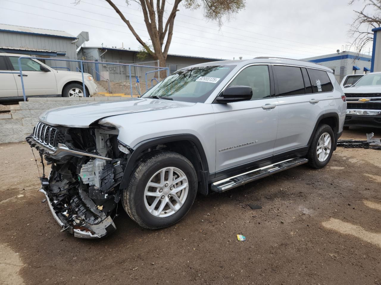 2022 Jeep Grand Cherokee Altitude, VIN 1C4RJKAG1N8565796 — Front end