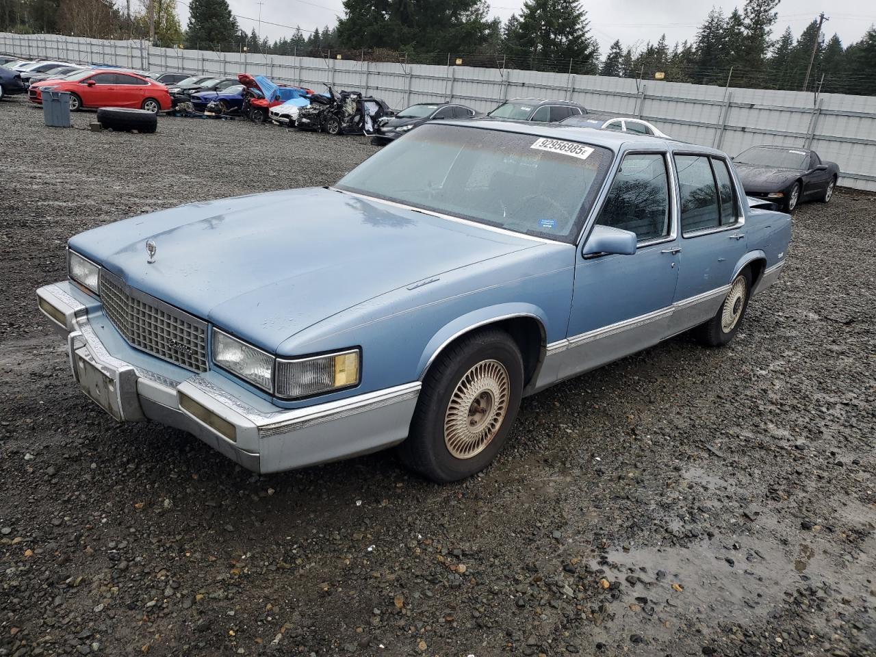 1990 Cadillac DeVille, VIN 1G6CD5339L4345855 — Rear end
