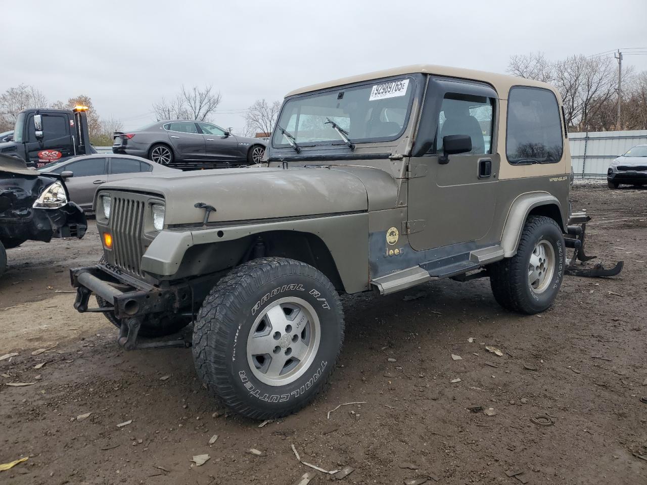 1991 Jeep Wrangler, VIN 2J4FY49S3MJ124671 — Front end