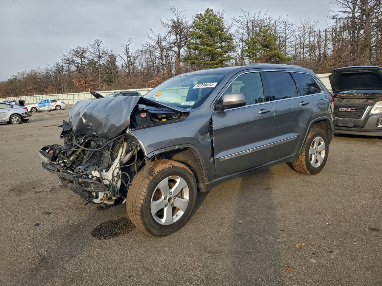 2013 Jeep Grand Cherokee Laredo, VIN 1C4RJFAG6DC537141 — Фото с аукциона 1 of 4