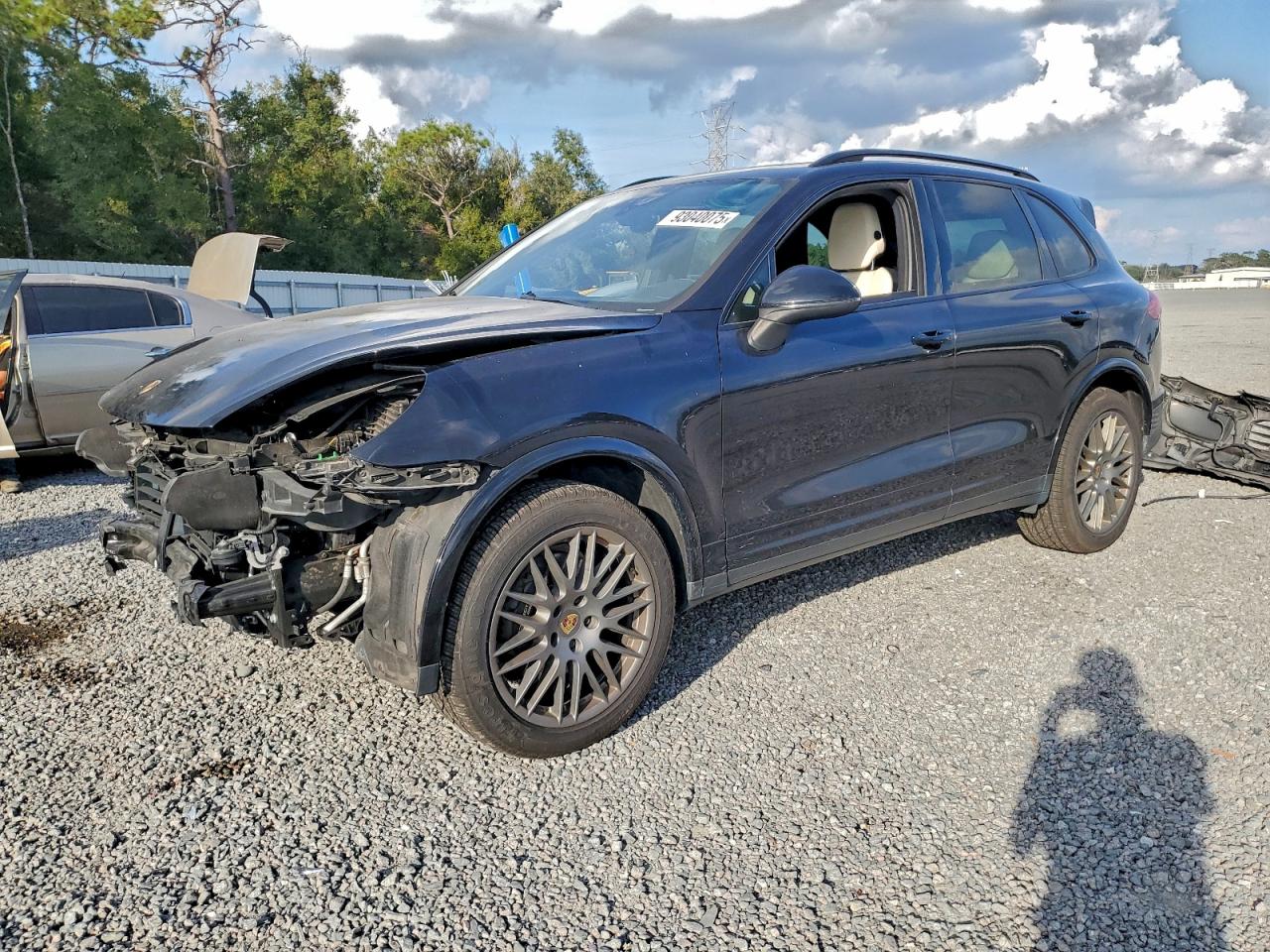 2017 Porsche Cayenne, VIN WP1AA2A20HKA88043 — Frame damage