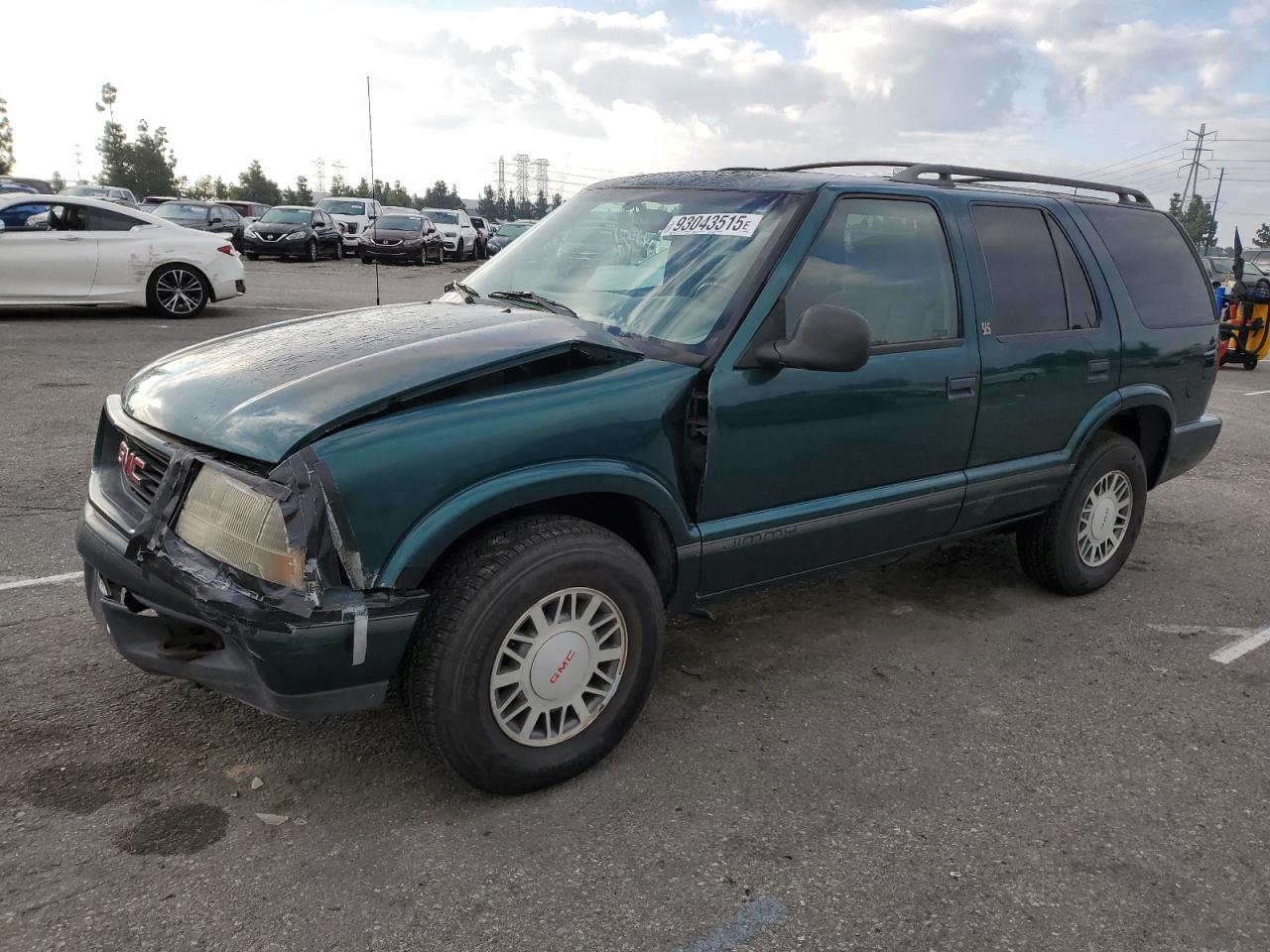1998 GMC Jimmy SLS, VIN 1GKDT13W8W2519376 — Перед